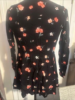 H&M Floral Black Long-Sleeve Mini Dress size 6